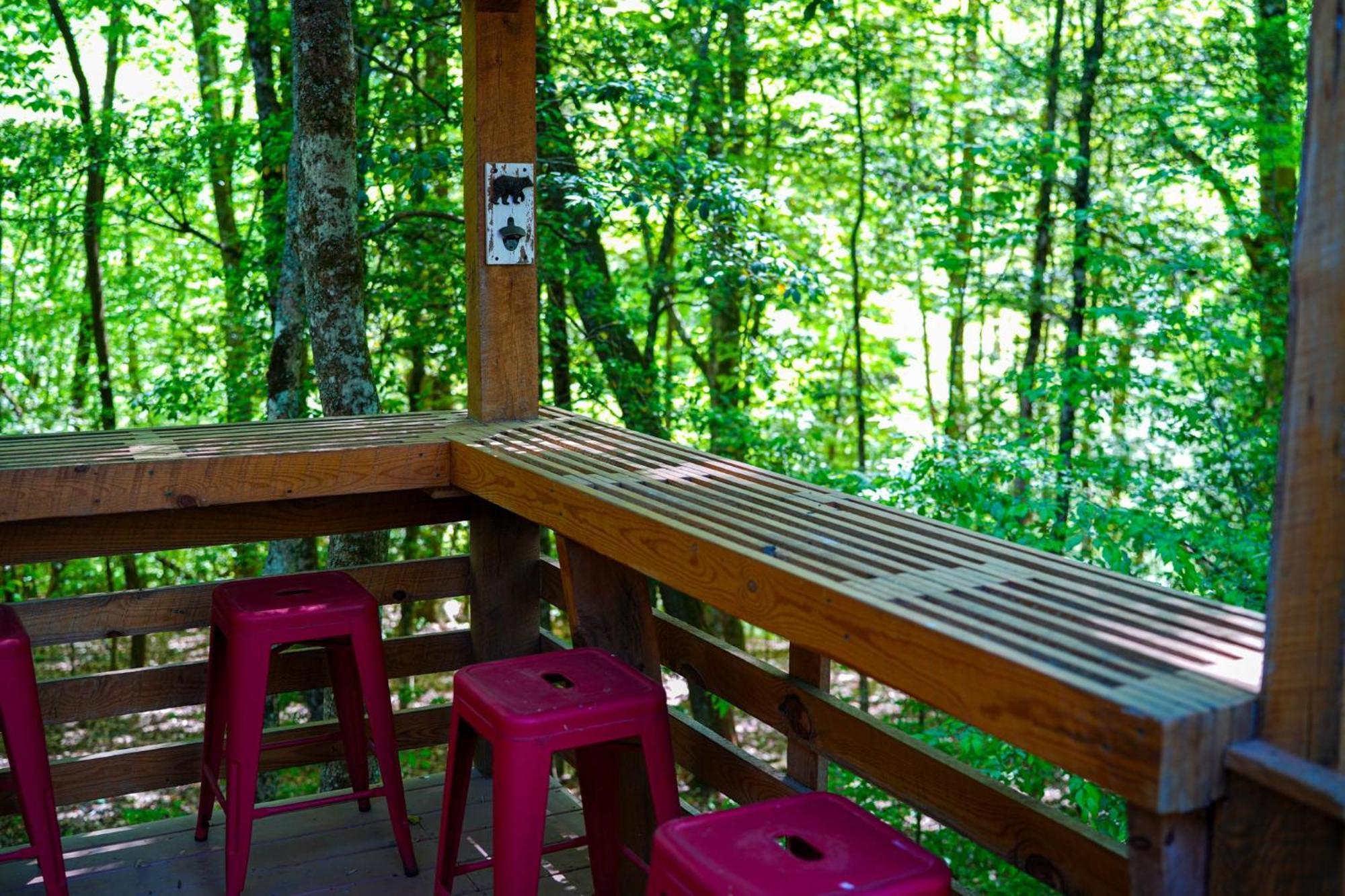 The Big Little Cabin - Hot Tub & Playground Dahlonega Eksteriør bilde